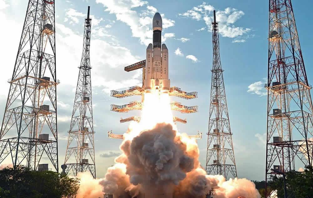 lançamento foguete LVM 3 das missões Gaganyaan da Índia.webp