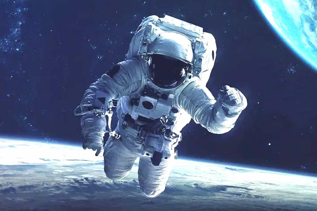 trajes espaciais de astronautas