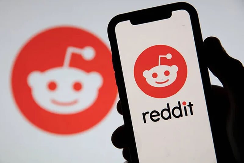 Logo do Reddit no celular