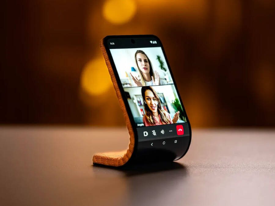 Conceito tela flexível Motorola em chamada de vídeo
